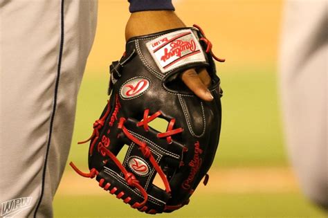 What Pros Wear: Francisco Lindor’s Rawlings Pro Preferred PROS205-2KB ...