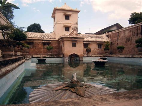 Taman Sari Water Castle Yogyakarta - Married with Maps