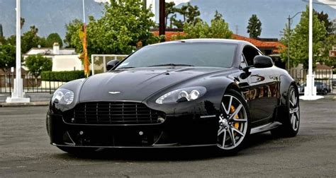 Aston Martin Vantage Black - Exotic Cars - UNIQ Los Angeles