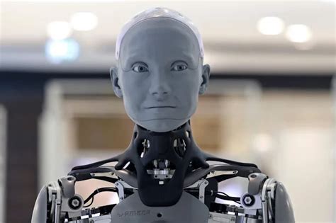 MOST ‘ADVANCED’ HUMANOID ROBOT IN WORLD WILL HAVE WORKING LEGS WITHIN NEXT YEAR – Impact Lab