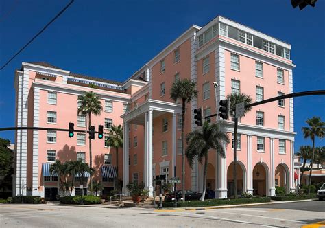 Dreamy Renovation Of The Colony Palm Beach Hotel | Hommés Studio