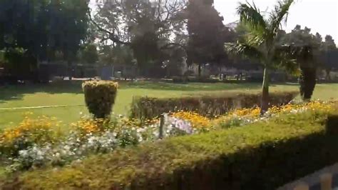 Driving at Shantipath, Chanakyapuri in New Delhi - YouTube