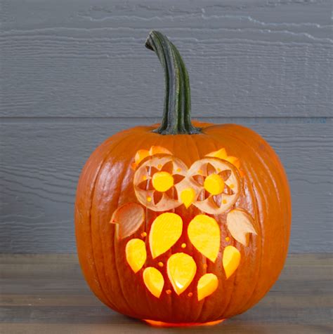 25 Easy Pumpkin Carving Ideas To Try This Fall - Society19