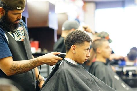 How To Become A Barber: Online Schools, Classes, License & Cost (2021) | Mens hairstyles, Cool ...