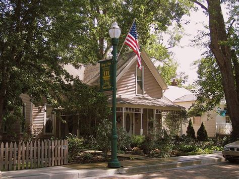 Zionsville Real Estate: Indianapolis Suburb Guide - Movoto