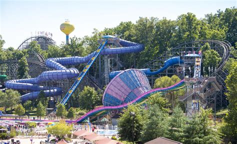 Holiday World & Splashin' Safari | Santa Claus, IN 47579