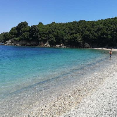 Avlaki Beach 🏖️ Kariotiko, Corfu island, Greece - detailed features, map, photos