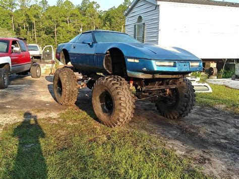 Corvettes on eBay: Lifted 1990 C4 4x4 Corvette Coupe - Corvette: Sales, News & Lifestyle