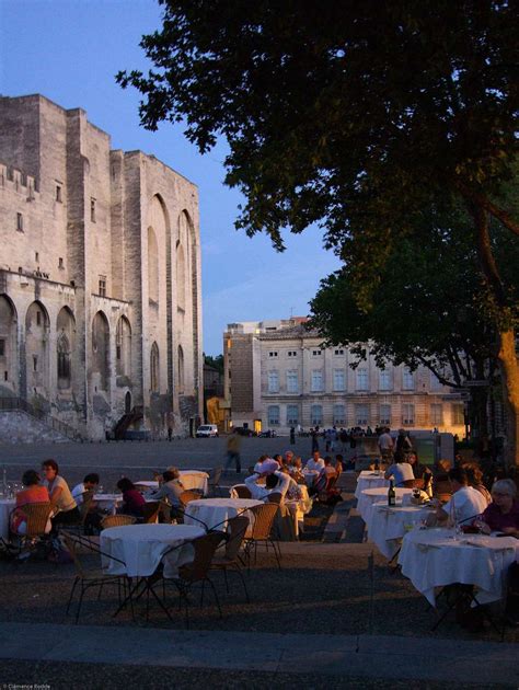 Visit the Top Attractions in Avignon