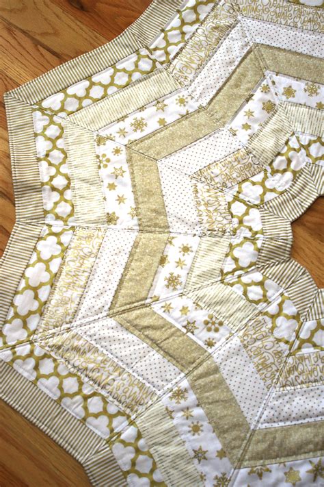 Gold Quilted Tree Skirt Pattern