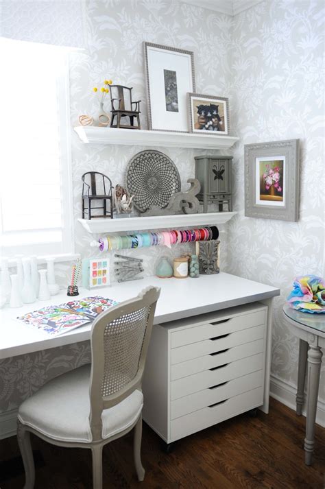 15 Interesting Shabby-Chic Home Office Interiors With Unique Looks