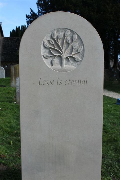 Headstones for graves: 10 stunning designs | Stoneletters | Grave ...