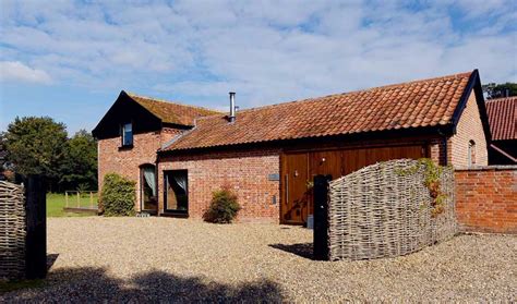 Red Brick Barn Conversion | Homebuilding & Renovating