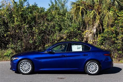 2022 Alfa Romeo Giulia Sprint 40 Miles Anodized Blue Metallic 4d Sedan I4 8-spee - New Alfa ...