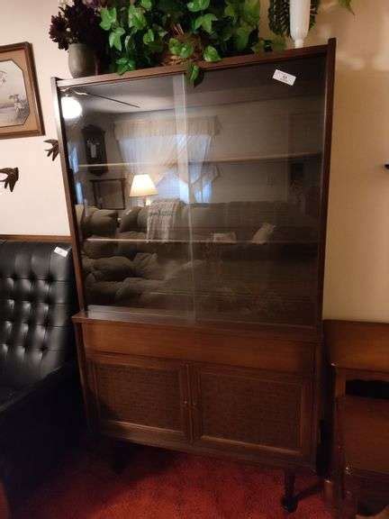 Mid-Century Modern China Cabinet w/ Sliding Glass Doors - Baer ...