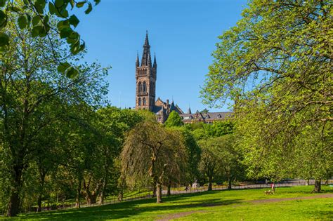 Cops scour Glasgow's Kelvingrove Park in early morning search for missing person | The Scottish Sun