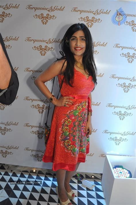 Bolly Celebs at Flagship Store Launch - Photo 4 of 27