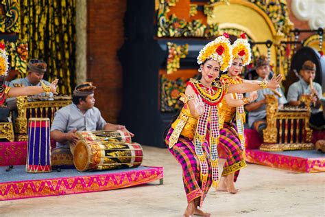 Balinese Dance: History, Types, and Where to learn to dance - Ubud ...