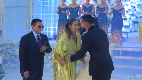 Teddy Afro surprises the newlyweds - ZenbabaTimes