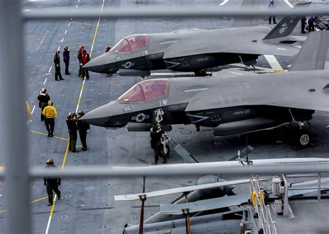 Marine’s newest F-35B turns amphibious assault ship into light aircraft ...