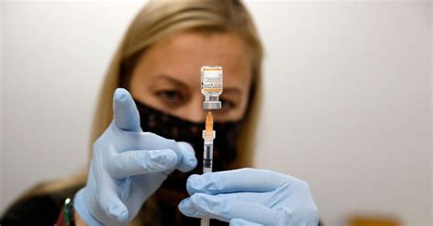 The new Covid-19 vaccine is receiving shockingly little interest from ...