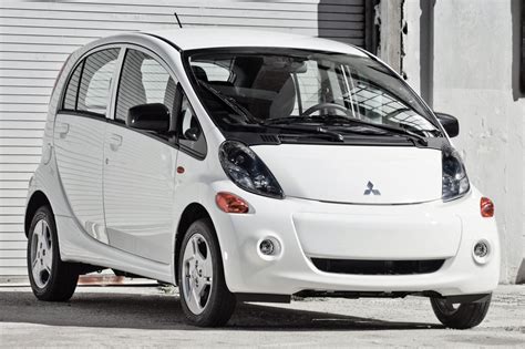 Mitsubishi Electric Cars Research, Pricing & Reviews | Edmunds