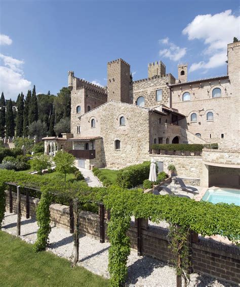 9 Best Castle Hotels in Italy We'd Love to Check Into | Jetsetter ...