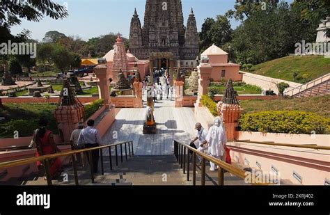 India bihar bodhgaya mahabodhi temple Stock Videos & Footage - HD and 4K Video Clips - Alamy