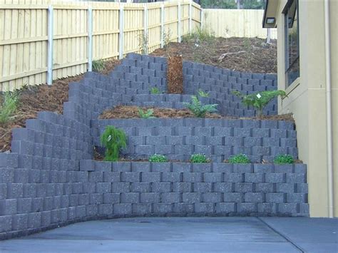 Retaining Walls | Garden Wall Blocks | Island Block & Paving