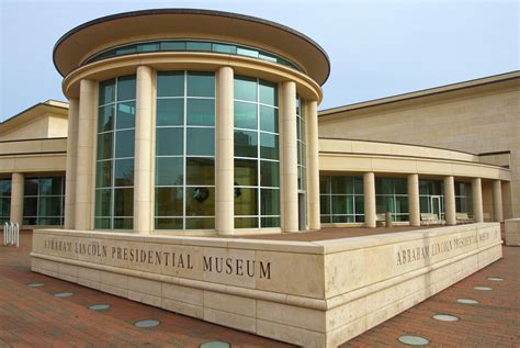 Abraham Lincoln museum to have interpreters for World Hearing Day