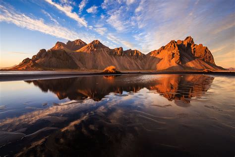 Vestrahorn reflection