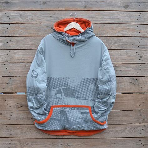 Men's reversible hoody in orange/light grey, campervan