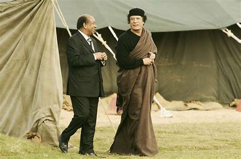 Gaddafi Fashion: The Emperor Has Some Crazy Clothes - Islam Times