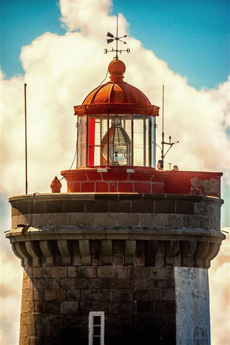 a detail of Petit Minou lighthouse by Stephan Baumann / 500px