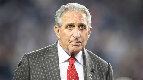 Falcons owner Arthur Blank named 2018 Sports Executive of the Year