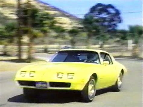 IMCDb.org: 1979 Pontiac Firebird Esprit Yellow Bird in "Death Car on ...