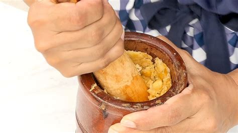 Mofongo [Recipe + Video] How to Make an Amazing Plantain Dish