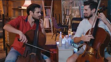 Despacito - 2CELLOS - NhacCuaTui