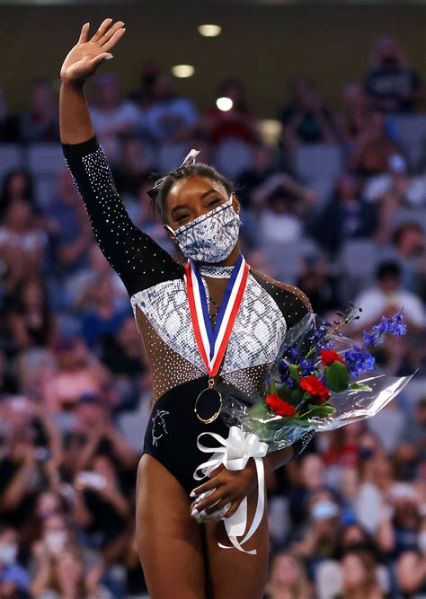 Simone Biles wins record 7th national women's gymnastics title — photos