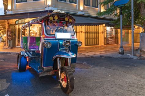 Tuk-Tuk: How to Use the Auto Rickshaws in Asia