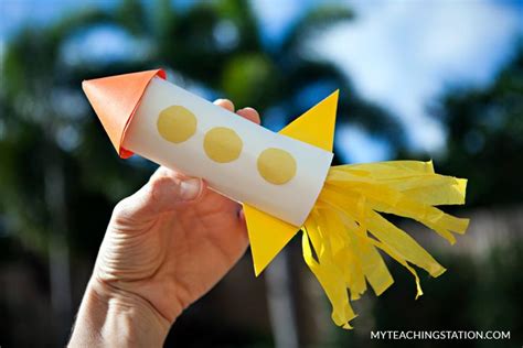 Make a Rocket using Toilet Paper Roll (With images) | Toilet paper roll crafts, Diy rocket ...