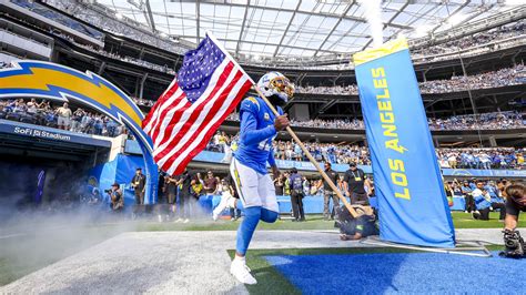 Photos: Lions vs Chargers Pregame