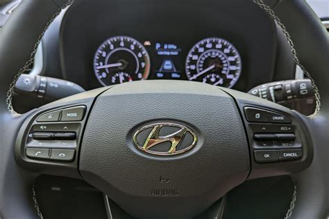 2022 Hyundai Kona: 56 Interior Photos | U.S. News