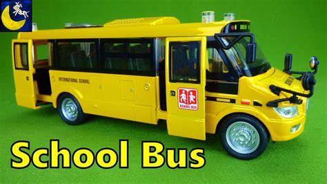 Mallya Lights and Sounds Pull Back School Bus Diecast Vehicle Toys for Kids - YouTube