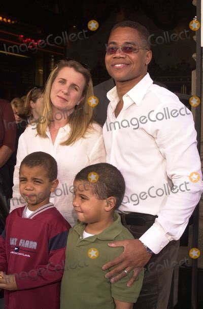 Photos and Pictures - Cuba Gooding Jr. with wife Sara and their kids at ...