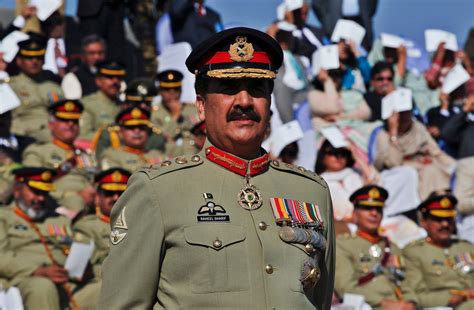 Pakistan Military Expands Its Power, and Is Thanked for Doing So - The New York Times