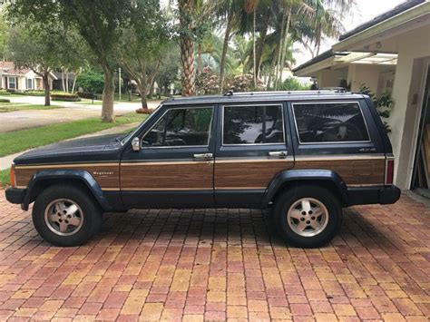 1989 Jeep Cherokee Wagoneer Limited 4dw - Classic Jeep Cherokee 1989 for sale