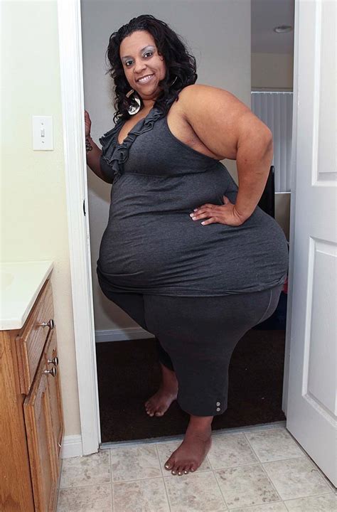 Woman with world’s biggest Hips - DailyCelebz