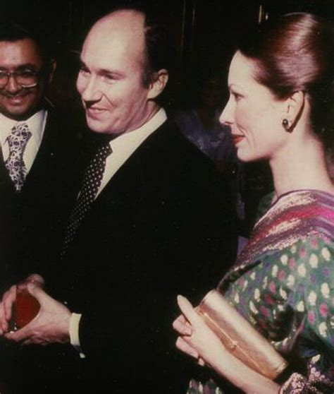 Prince Karim Aga Khan with his wife Princess Inaara | Flickr