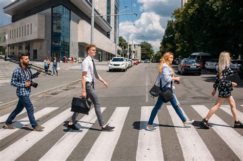 Michigan Pedestrian Crosswalk Laws | Call Sam